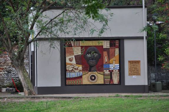 Muitos murais espalhados pelas ruas e praças de Corrientes, na Argentina